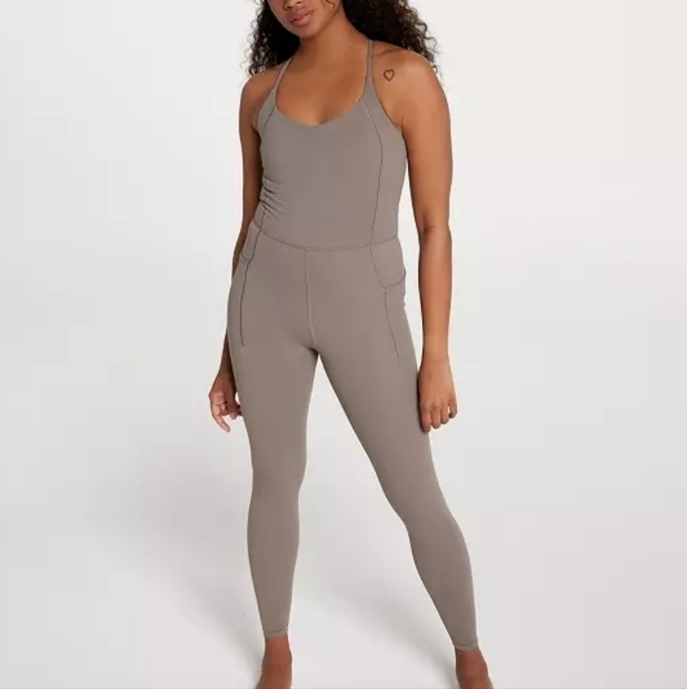 Calia by Carrie Underwood Dark Grey Inspire Strap Bodysuit Size Small New